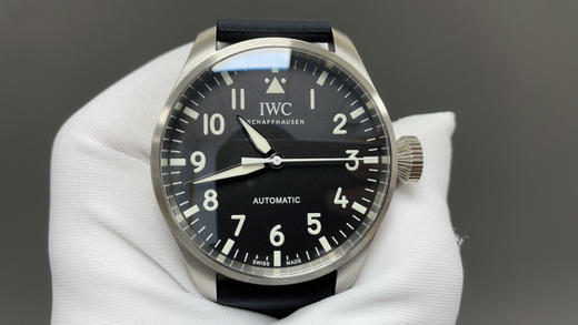 NOOB official厂出品，IWC 万国 空中霸主 大飞（大飞行员）系列。43mm 狂野阳刚的设计，霸气侧漏。细腻温柔的工艺，炉火纯青。两者相辅-刚柔并济，虎啸猿啼。搭配正品一致的材质❕❕❕❕❕ 商品图10