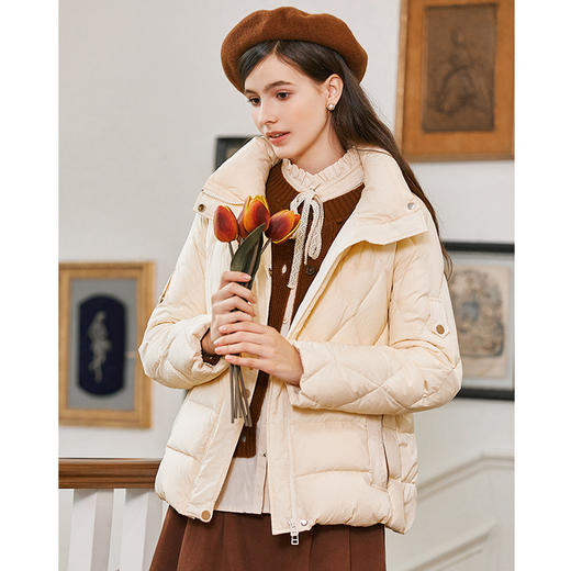 Famecoco范可儿短款立领菱格设计感羽绒服FAB8AJ001 商品图3