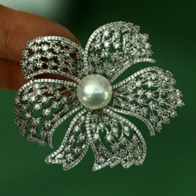 甄珠贝【杏花】胸针 大溪地10-11mm 和 淡水珍珠9-10mm