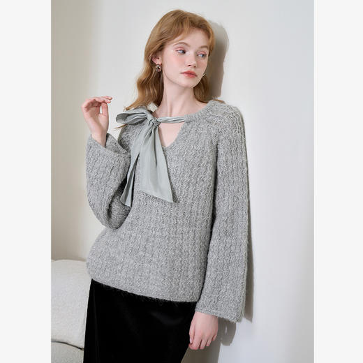 西遇蓝色v领毛衣女冬季新款宽松慵懒风蝴蝶结套头针织衫D0044081 商品图0