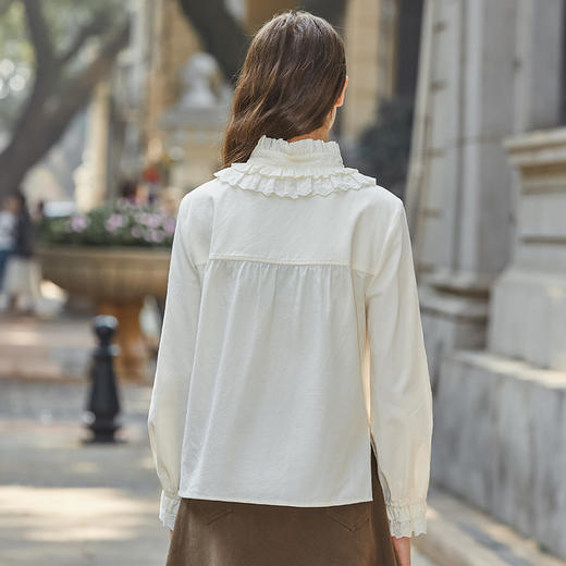 Famecoco范可儿荷叶边立领文艺花边女士衬衫冬季FAB8BD001 商品图4