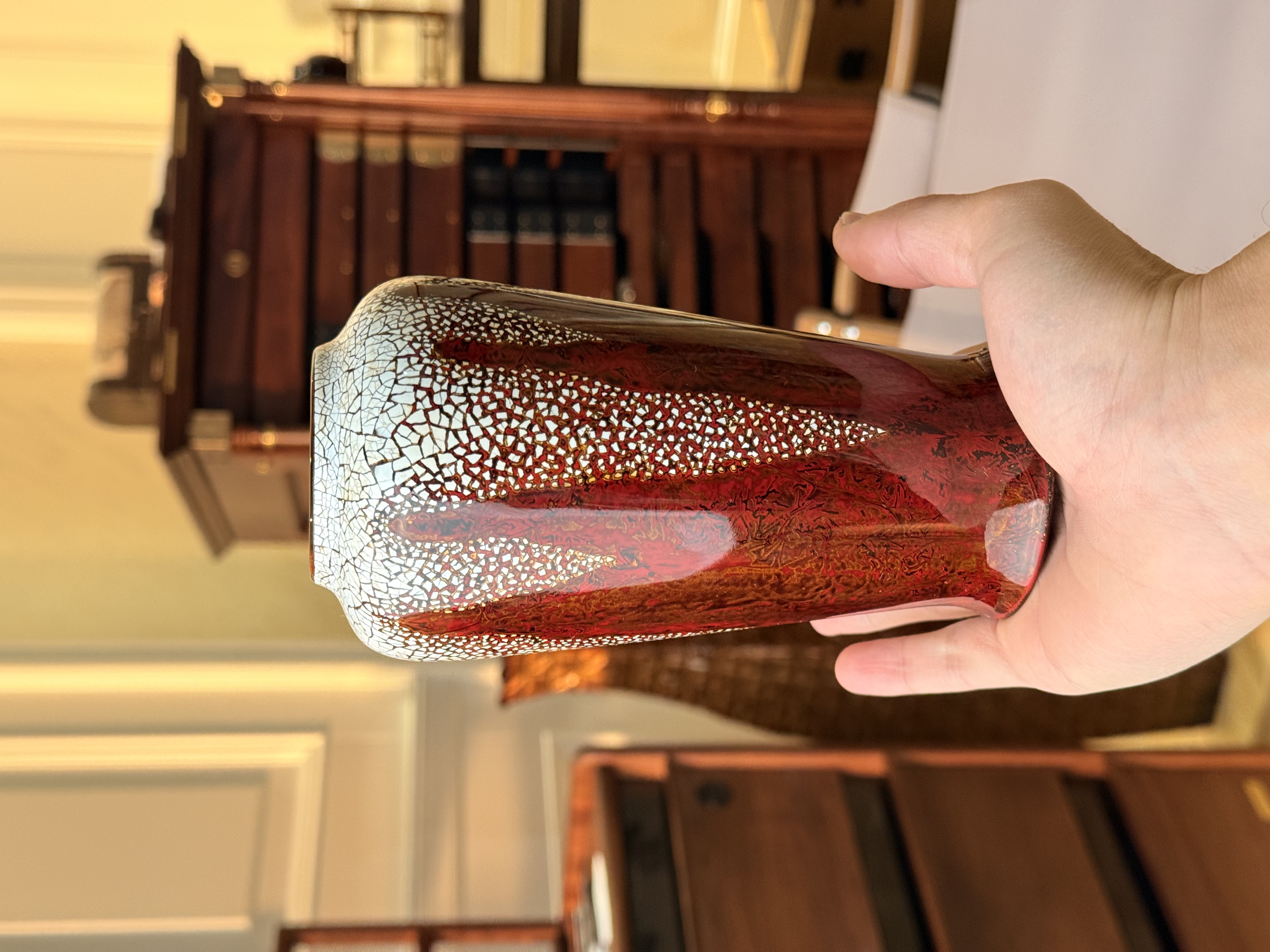 三希堂  中国红大漆花瓶