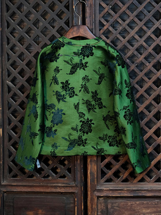 盛唐牡丹| 翡翠绿蝶恋花漳缎外套-钉珠款(钉珠花纹随机） 商品图13