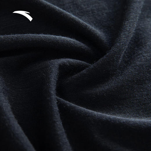 安踏运动长袖男Soft-wool轻量透气吸湿修身跑步训练长T恤152445405 商品图6