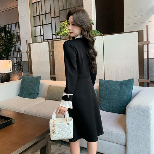 奢姿大码女装2024冬季小立领气质连衣裙胖妹妹喇叭袖设计时尚裙子9944891723 商品图3