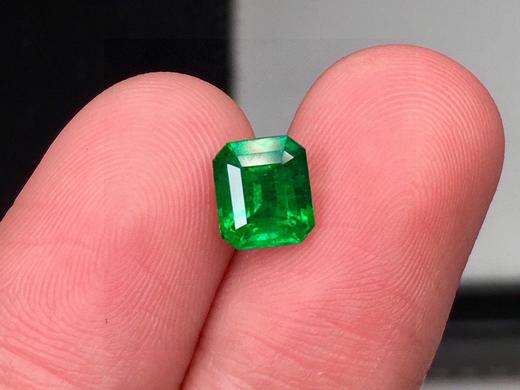 0.94ct刻面祖母绿裸石 商品图2