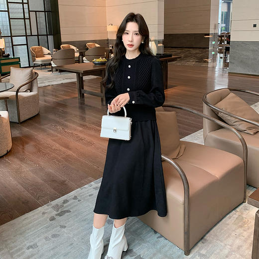 奢姿2024年冬季新款大码女装拼接针织裙子胖妹妹气质圆领连衣裙9944826856 商品图1