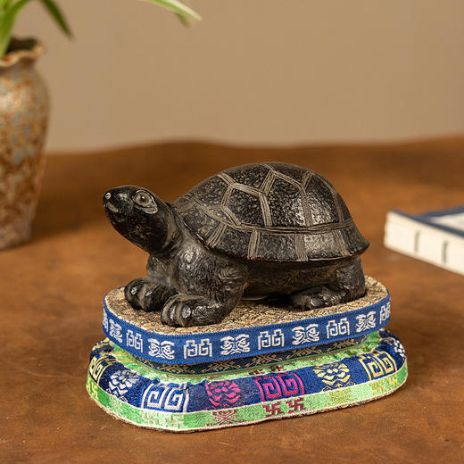 清 紫檀龟形镇纸 商品图3