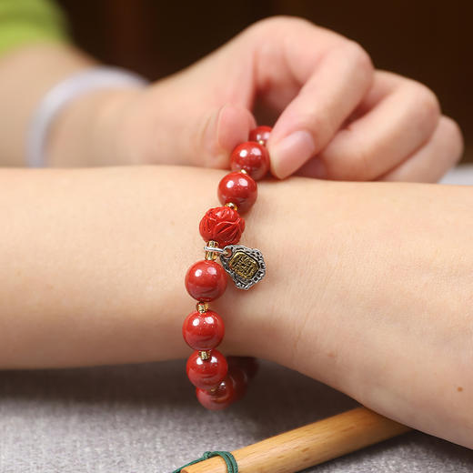 【2025年十二生肖手串】龙女 能量矩阵“米从天降”帝王砂朱砂手串手链 女士单圈手串配饰【龙女-建议戴右手】 商品图4