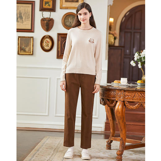 Famecoco范可儿圆领刺绣徽章长袖针织衫冬FAB8DB031 商品图4