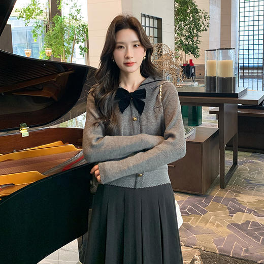 奢姿2025秋季新款大码女装海军领学院风上衣胖妹妹减龄针织衫9843691594 商品图2