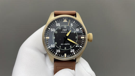 NOOB official厂出品，IWC 万国 空中霸主 大飞（大飞行员）系列。43mm 狂野阳刚的设计，霸气侧漏。细腻温柔的工艺，炉火纯青。两者相辅-刚柔并济，虎啸猿啼。搭配正品一致的材质❕❕❕❕❕ 商品图9