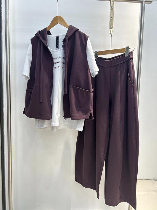 水淼2025夏新款纯棉小U领气质百搭T恤0401（字母立体浮雕刺绣） 商品图4