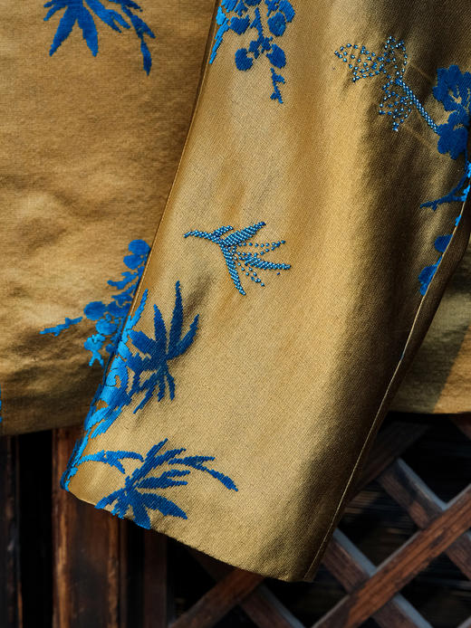 盛唐牡丹| 琥珀黄底色真丝漳绒外套-钉珠款(钉珠花纹随机） 商品图5