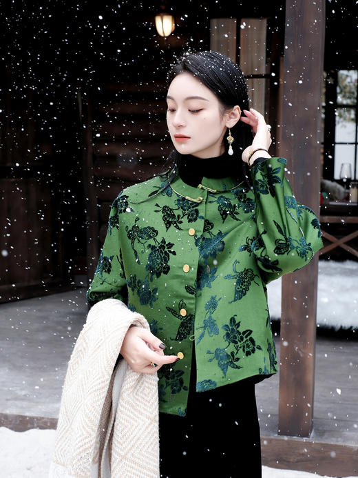 盛唐牡丹| 翡翠绿蝶恋花漳缎外套-钉珠款(钉珠花纹随机） 商品图0