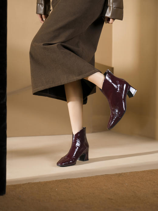 豪麟名鞋奥莱迪嘉女鞋短靴牛移膜革DJQYA42WN021酒红色  原价2260元 商品图1