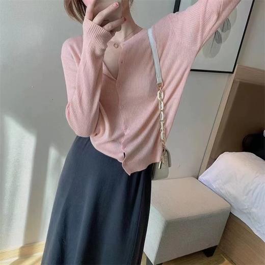 老米优品 / 温柔穿搭 bi入！《柔软又松弛的薄款细羊毛开衫》ins风 简约设计感 南方菇凉穿三季的单品！ 商品图2