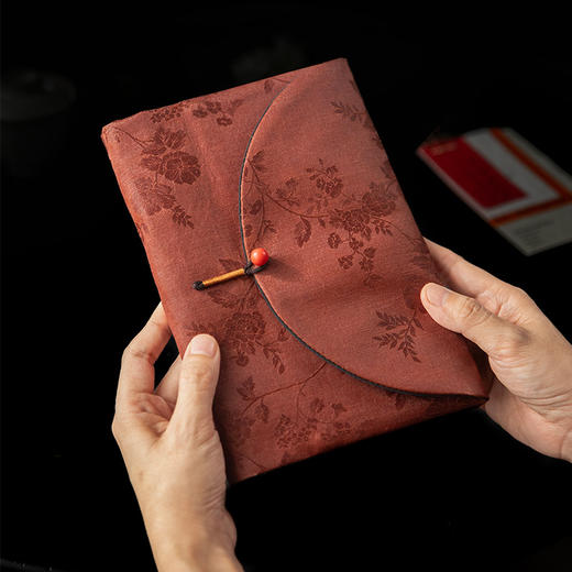 非遗香云纱“有些事”笔记本 商品图2