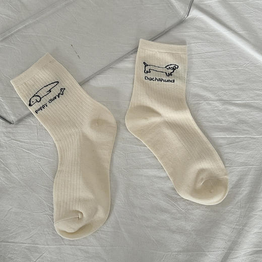 【舒适棉质，透气不闷热】卡通小狗袜子 女生可爱中筒袜 春秋棉袜 ins潮网红韩国条纹长袜-QQ 商品图5