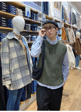 U.N.Q剪标 情侣款 针织宽松圆领背心 BX067