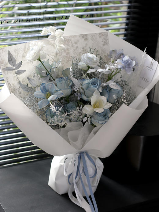 清冷冰川蓝花束 商品图5