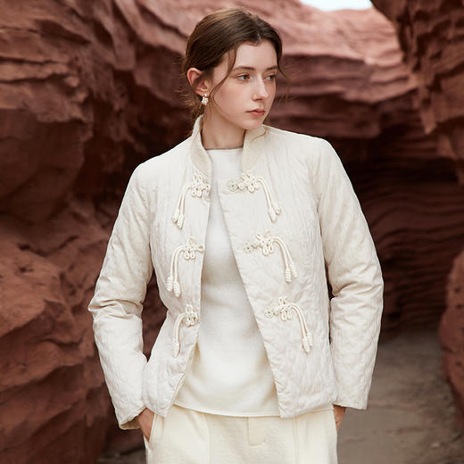 Famecoco范可儿新中式国风轻薄羽绒服女冬季短款FAB8AM034 商品图0