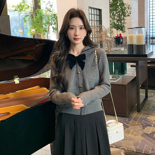 奢姿2025秋季新款大码女装海军领学院风上衣胖妹妹减龄针织衫9843691594 商品图0