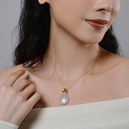 Manreya玛芮雅爱之密钥 银镀金马贝项链 商品图1