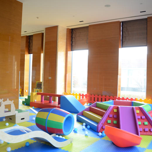 双11返场！1晚/2晚【固安福朋喜来登酒店】周末不加价！元旦可用！含自助晚餐/北京野生动物园门票，还有萌宠互动、儿童乐园及高空恒温泳池等你来玩~ 商品图1