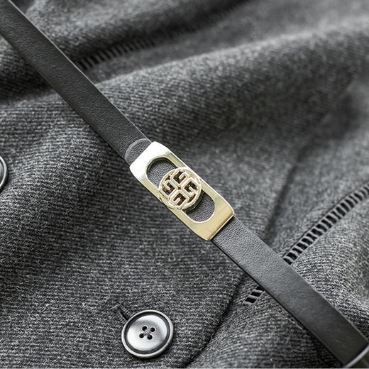 【高货wl】全新升级【铂金会员413/天猫559/差价146】(01804) 洛诗琳秋冬半高领钉珠打底衫时尚V领背心裙收腰两件套 商品图3