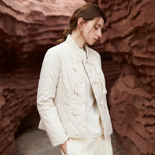 Famecoco范可儿新中式国风轻薄羽绒服女冬季短款FAB8AM034 商品图1