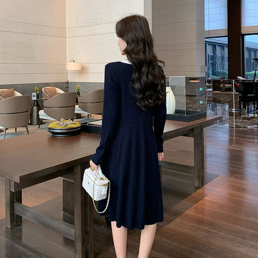 奢姿2024年冬季新款大码女装复古法式裙子胖妹妹小香风百褶连衣裙9844890305 商品图3