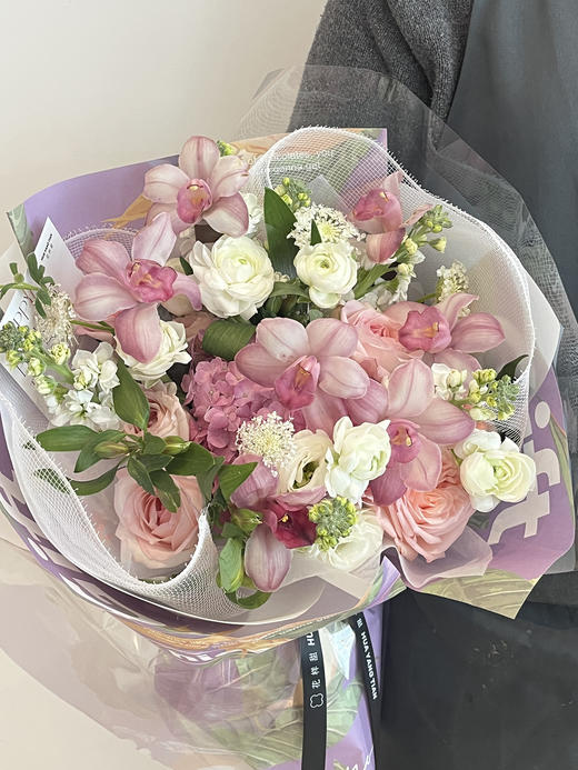 蕙兰绣色 · 花束 商品图0