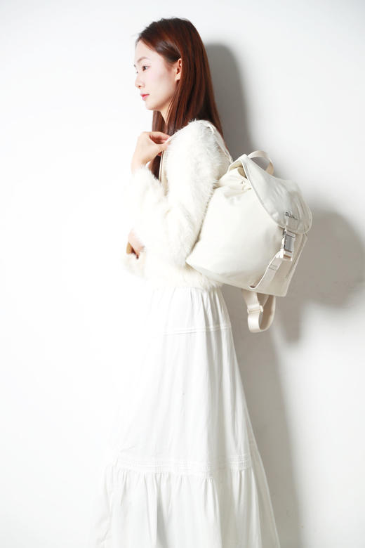 白色与黑色一起，水桶抽绳背包。10L大容量拉链瑜伽双肩包A121488 商品图9