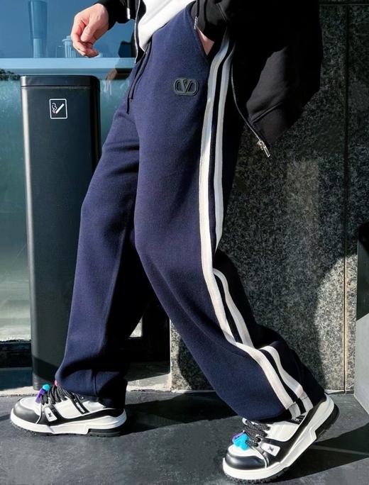 华伦家 定织定染羊毛混纺面料👍软糯顺滑 亲肤穿绝佳👍缝盘运动针织侧边织带👍运动休闲（JN） 商品图0