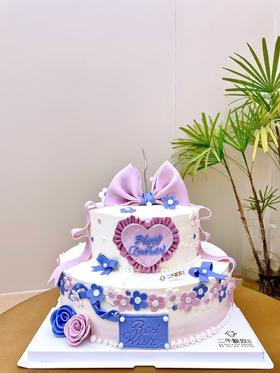 双层定制-翻糖蝴蝶结蛋糕