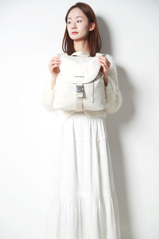 白色与黑色一起，水桶抽绳背包。10L大容量拉链瑜伽双肩包A121488 商品图0