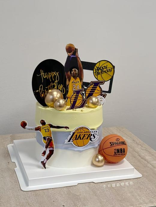 篮球蛋糕（提前3小时预定） 商品图0