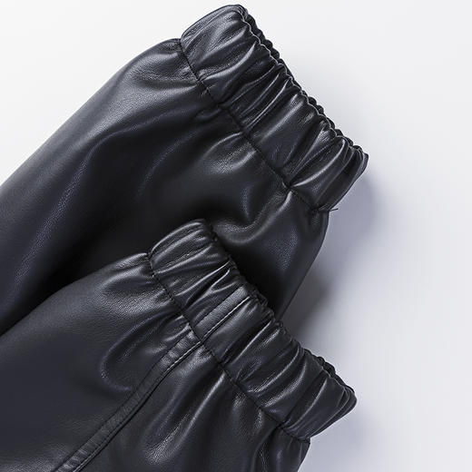 【新品上新】HX 冬季短款翻领皮羽绒服90绒Z100440040101 商品图10