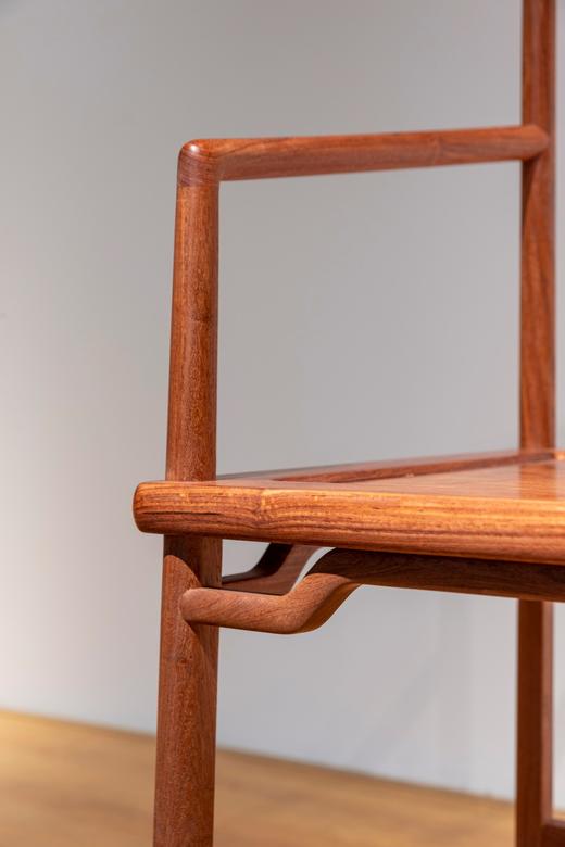 红桥红  家具严选  缅甸花梨(大果紫檀）  【罗锅枨 矮梳背椅 三件套】 商品图3