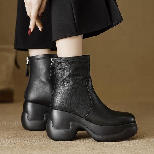 【预售5天】软羊皮粗跟厚底马丁靴女秋冬新款小个子高跟圆头后拉链松糕短靴NWS1&N9671 商品图2