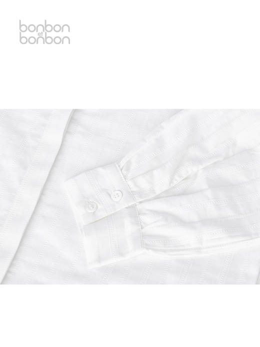 领口手工刺绣上衣 商品图3