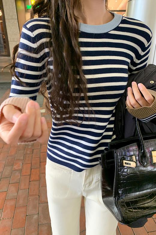 【149元任选2件】现货！条纹圆领针织衫 商品图5