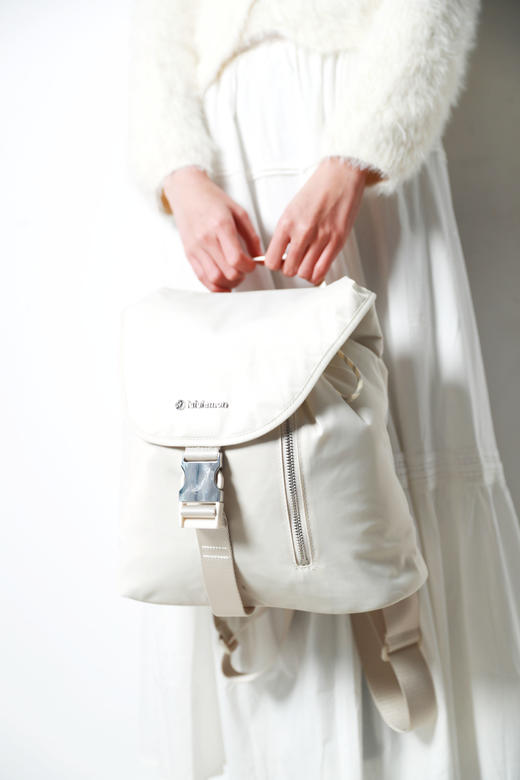 白色与黑色一起，水桶抽绳背包。10L大容量拉链瑜伽双肩包A121488 商品图13