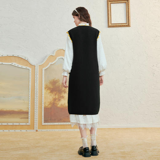 两三事梵高文艺双生葵屿2024冬新款向日葵毛巾绣系带背心裙连衣裙 商品图4