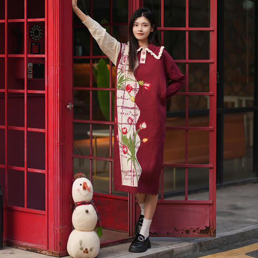 两三事 半晓花事 2024冬季新款森女风菱形格编织花色毛衣裙连衣裙 商品图3