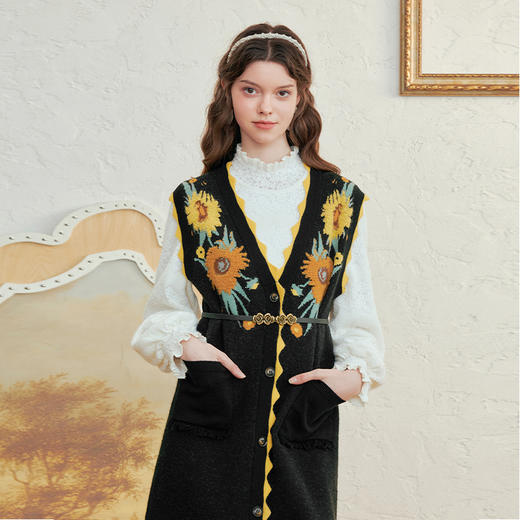 两三事梵高文艺双生葵屿2024冬新款向日葵毛巾绣系带背心裙连衣裙 商品图1