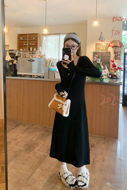 【179元任选2件】现货！高级感2色修身显瘦针织连衣裙 商品图5