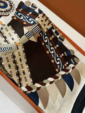 丝巾。   相当于90*90