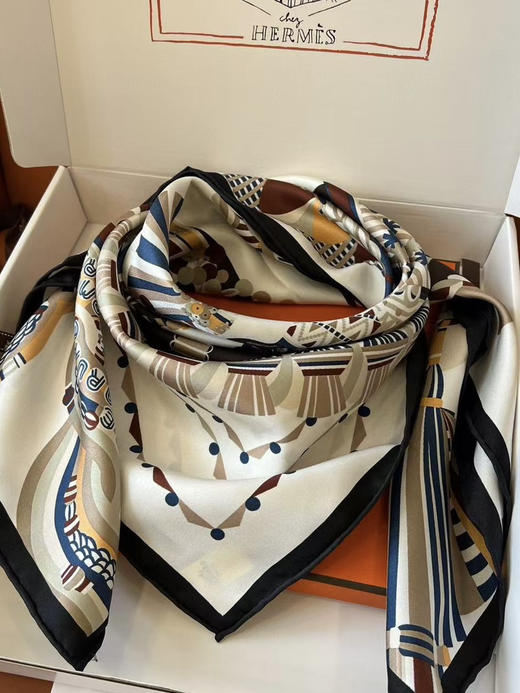 丝巾。   相当于90*90 商品图6